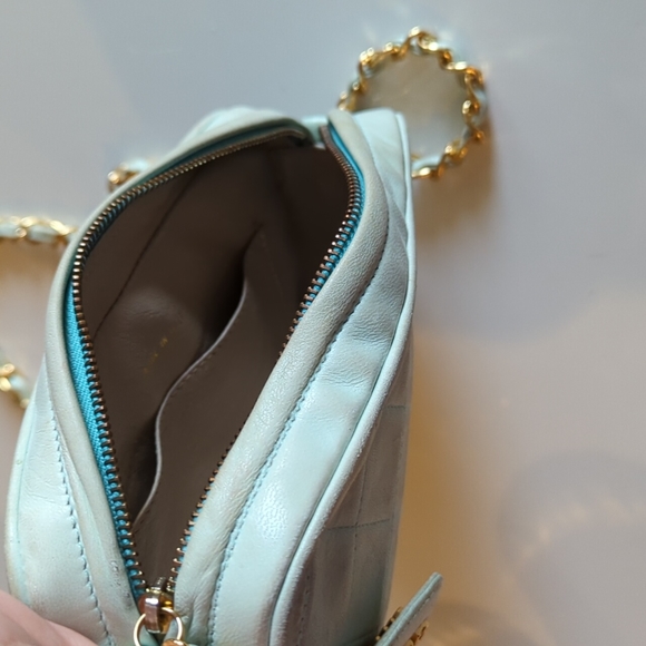 Chanel authentic bag from early 2000s - Picture 11 of 14